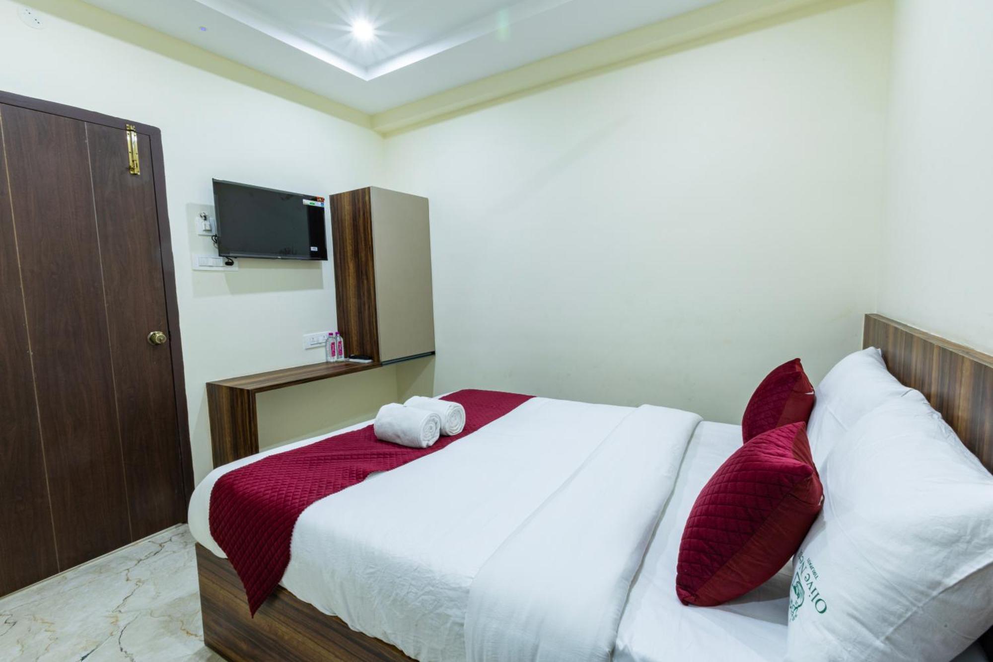 Olive Nest- Tirupati Bus Stand- 300 Meters, Railway Station- 400 Meters Hotel Exterior photo